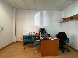 Local comercial en venta en Pº Zorrilla - Cuatro de Marzo en Valladolid