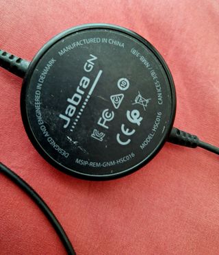 Auriculares con micrófono y control