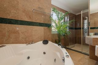 Ático en venta en Los Naranjos - Las Brisas en Marbella