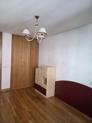 Piso en venta en Plaza España - Villa Pilar - Reyes Católicos - Vadillos en Burgos