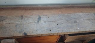 Mesa de carpintero robusta de madera