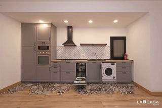 Local comercial en venta en El Poble Sec - Parc de Montjuïc en Barcelona