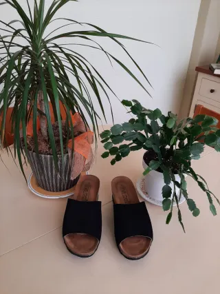 Sandalias de piel negras talla 38