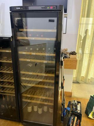 Nevera de vinos