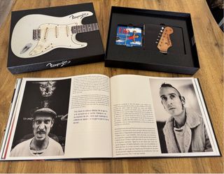 Fitografia Fito & Fitipaldis Caja y Libro