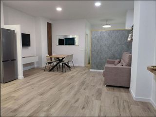 Piso en alquiler en Girón - Las Delicias - Tabacalera en Málaga