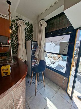 Local comercial en alquiler en L´Amistat en Valencia