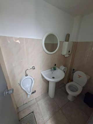 Local comercial en alquiler en L´Amistat en Valencia