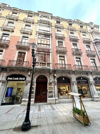 Piso en alquiler en Centro en Gijón