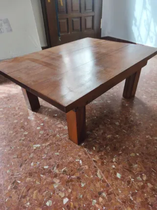 Mesa de madera maciza
