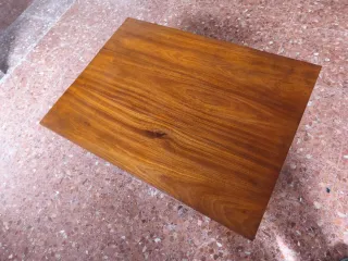 Mesa de madera maciza