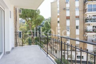 Piso en venta en Nervión en Sevilla