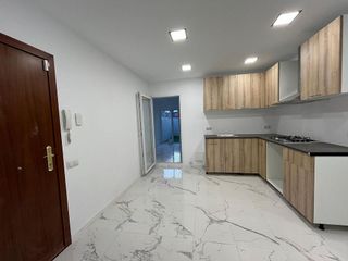 Piso en venta en Los Ángeles en Alicante