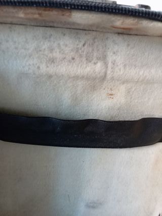 MÁQUINA DE ESCRIBIR OLIVETTI PLUMA 22