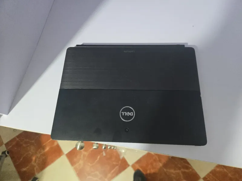 Portátil + Tablet DELL 2 en 1 afbeelding 4