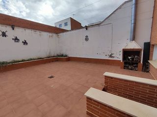 Casa adosada en venta en Tomelloso