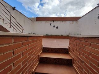 Casa adosada en venta en Tomelloso