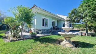 Chalet en venta en Ctra de Sevilla - Ronda sur en Badajoz