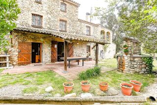 Masía en venta en Anglès