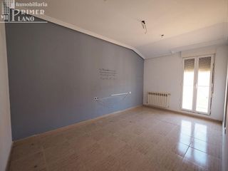 Casa adosada en venta en Tomelloso