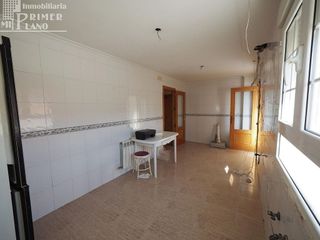 Casa adosada en venta en Tomelloso