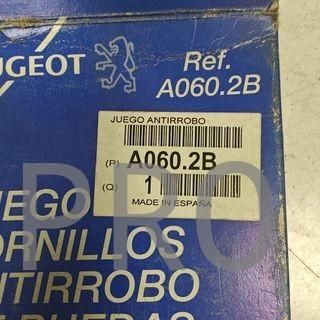 JUEGO TORNILLOS ANTIRROBO PEUGEOT NUEVO A0602B