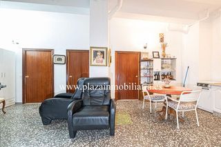 Chalet en venta en Lucena