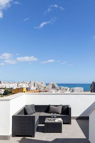 Casa adosada en venta en Torrequebrada en Benalmádena