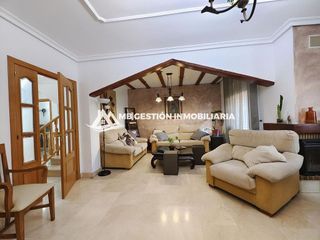 Casa adosada en venta en El Arroyo - La Fuente en Fuenlabrada