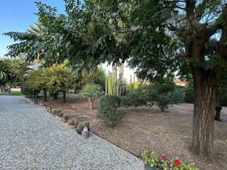 Chalet en venta en Carmona