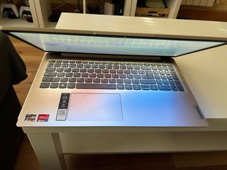 Portátil Lenovo 15 Beige 2021 Ryzen 5