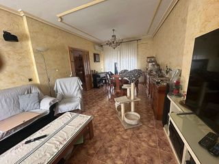 Casa pareada en venta en Tomelloso