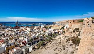 Casa adosada en venta en Albox