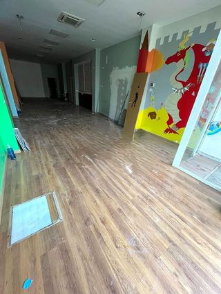 Local comercial en alquiler en Pinares de Venecia en Zaragoza