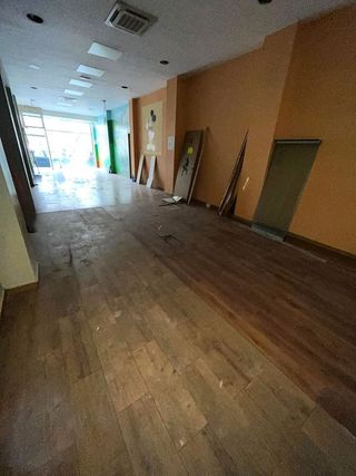Local comercial en alquiler en Pinares de Venecia en Zaragoza