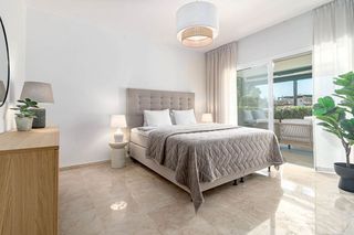 Piso en alquiler en Los Naranjos - Las Brisas en Marbella