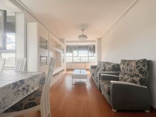 Piso en alquiler en Pueblo Nuevo en Madrid