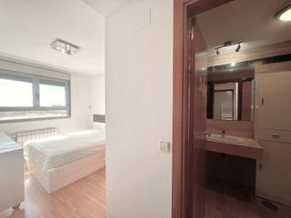 Piso en alquiler en Pueblo Nuevo en Madrid