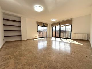 Piso en alquiler en Penya-Roja en Valencia