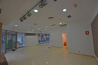 Local comercial en alquiler en Tui