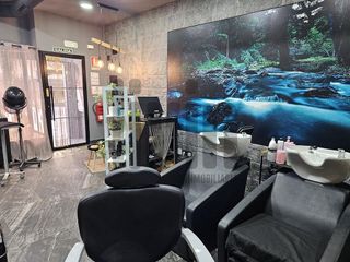 Local comercial en alquiler en Avda de Madrid - Pº de la Estación en Jaén