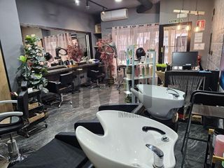 Local comercial en alquiler en Avda de Madrid - Pº de la Estación en Jaén