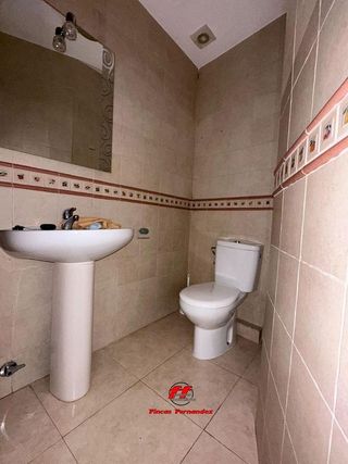 Local comercial en alquiler en Velilla de San Antonio