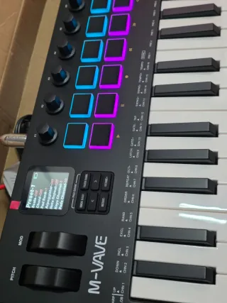 Teclado MIDI Vave SMK-37 Pro.