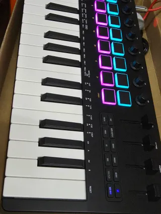 Teclado MIDI Vave SMK-37 Pro.