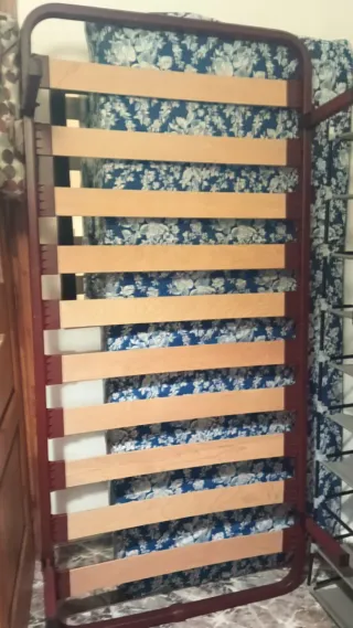 Colchón y base tapiflex en perfecto estado