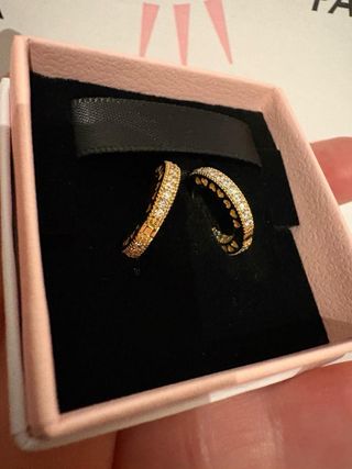 Pendientes Aro Pandora Corazones Circonitas Dorado