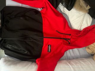 Chaqueta McKenzie Roja y Negra