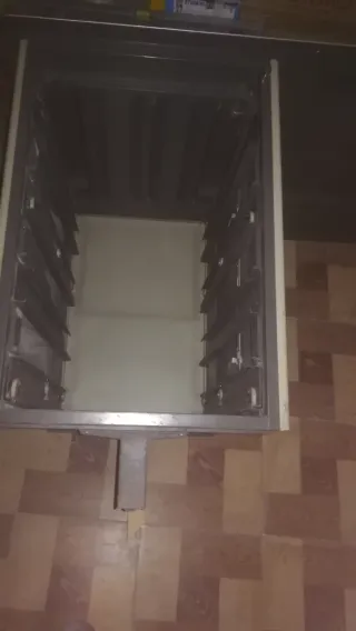 Mesa escritorio de oficina metálico