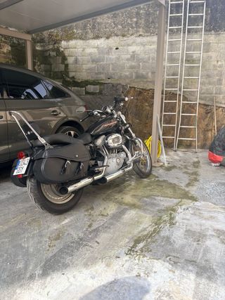 Harley-Davidson Negra - Impecable